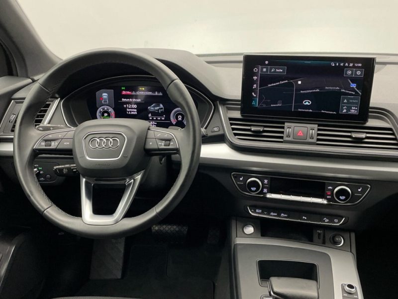 Audi Q5 2022 REF 209