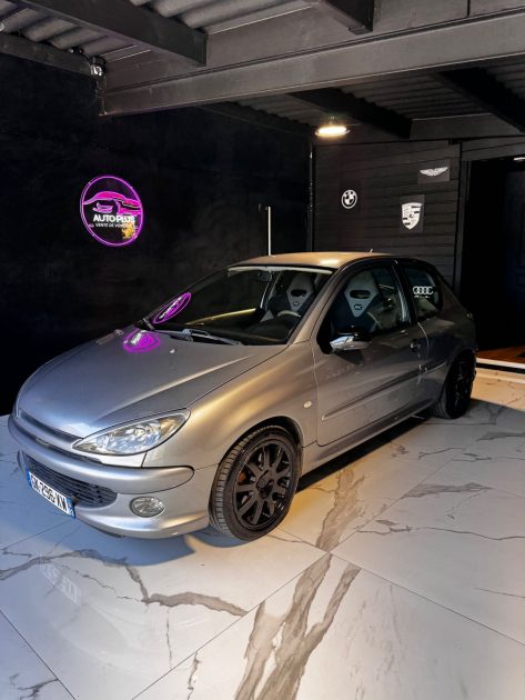 Peugeot 206 – 2.0 HDI – Très propre