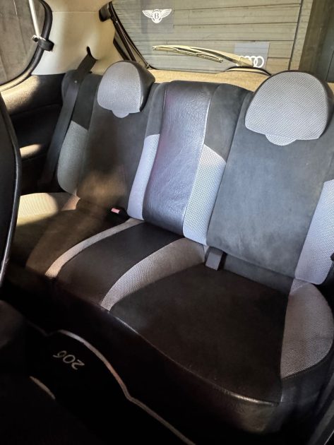 Peugeot 206 – 2.0 HDI – Très propre