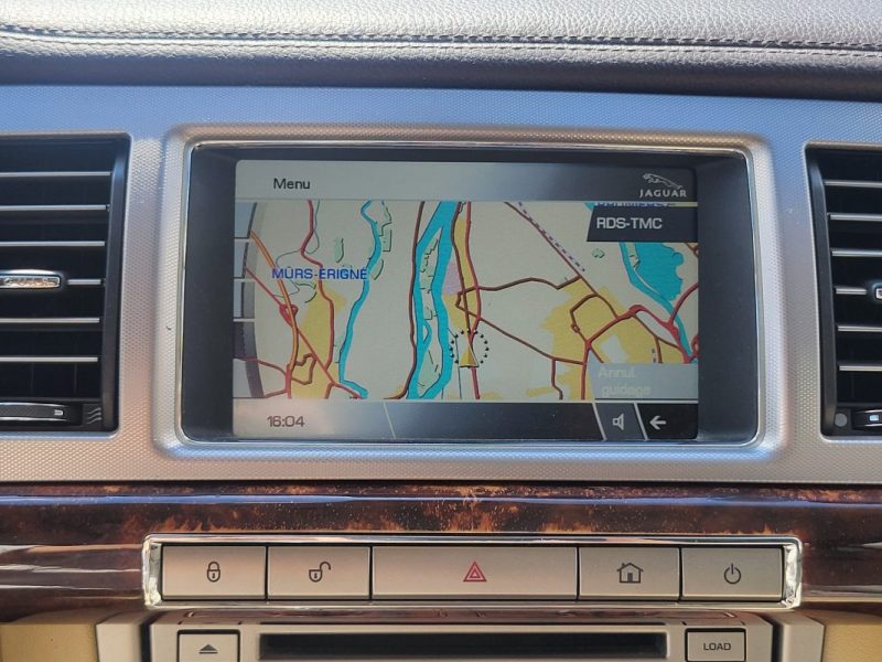 JAGUAR XF 3L V6 d 211 cv - GARANTIE- LUXE PREMIUM