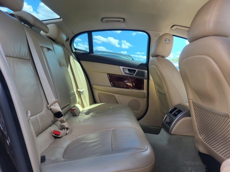 JAGUAR XF 3L V6 d 211 cv - GARANTIE- LUXE PREMIUM