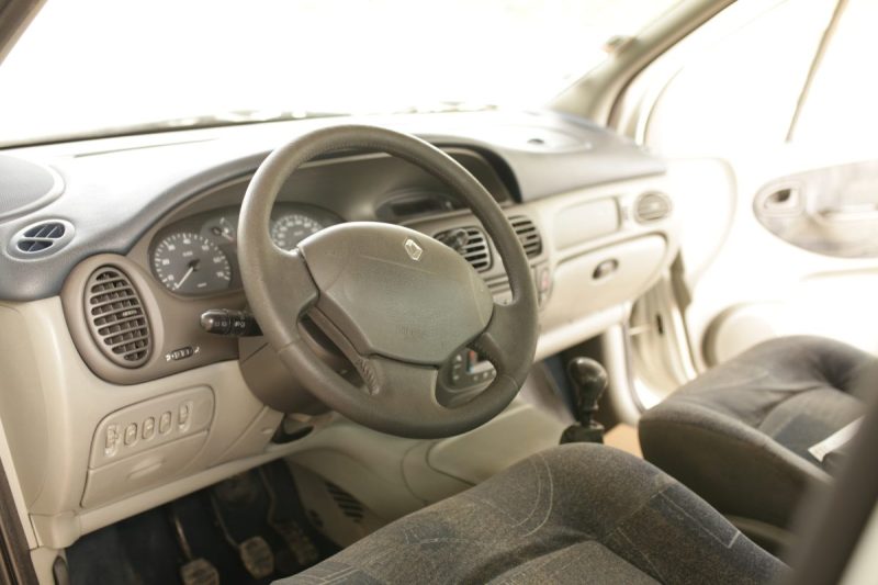 RENAULT SCÉNIC RXT 1 PHASE 2 RXT 1.9 DCI 105CV 6CV
