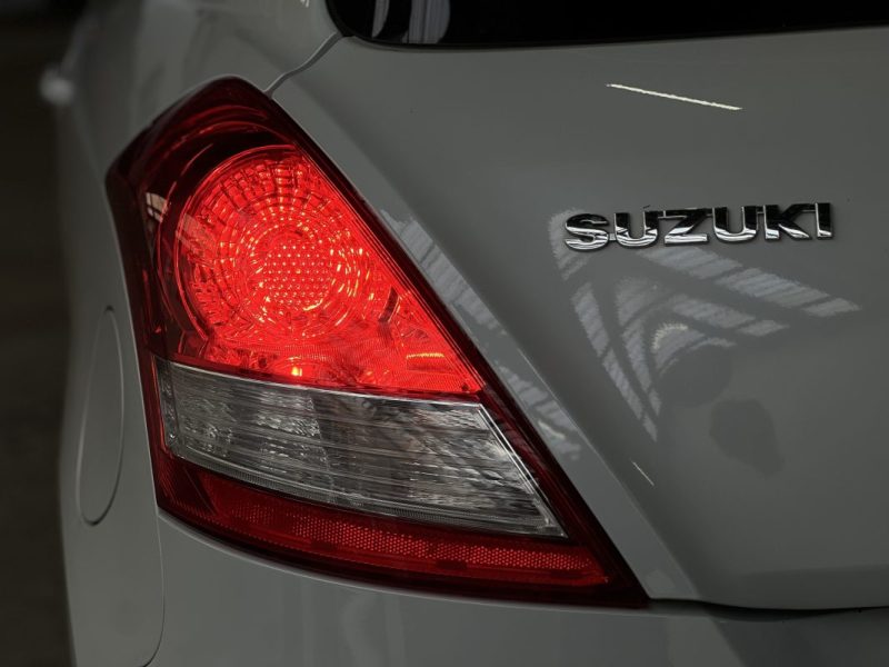 SUZUKI SWIFT III 1.6 VVT 136CH SPORT