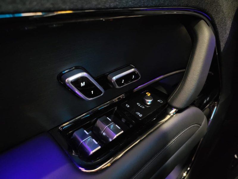 LAND ROVER RANGE ROVER SPORT III P440e 3.0 400cv SE PHEV AWD TOIT OUVRANT / 360° / MERIDIAN 