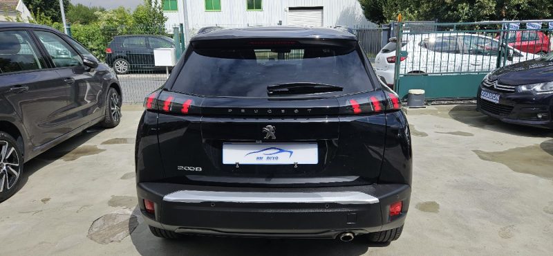 PEUGEOT 2008 2022