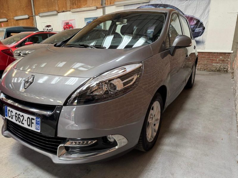 RENAULT MEGANE SCENIC 2012