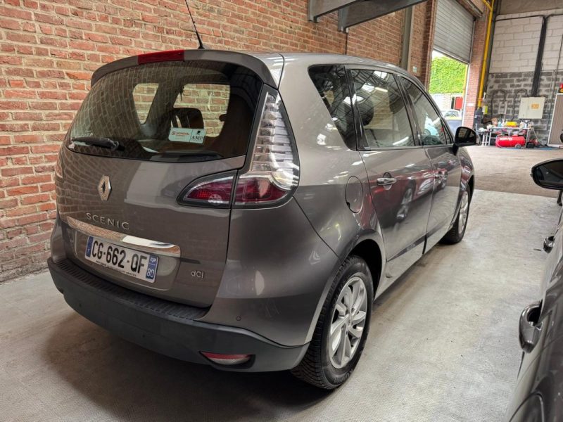 RENAULT MEGANE SCENIC 2012