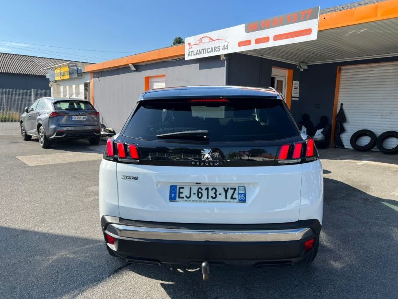 PEUGEOT 3008 2017