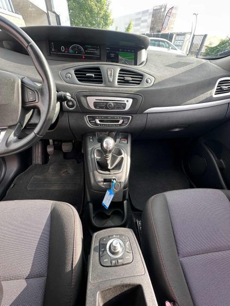 RENAULT MEGANE SCENIC 2014