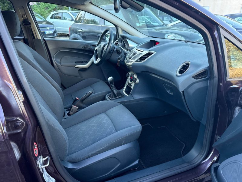 FORD FIESTA 1.4 TDCI 68 ch Ambiente 5 portes