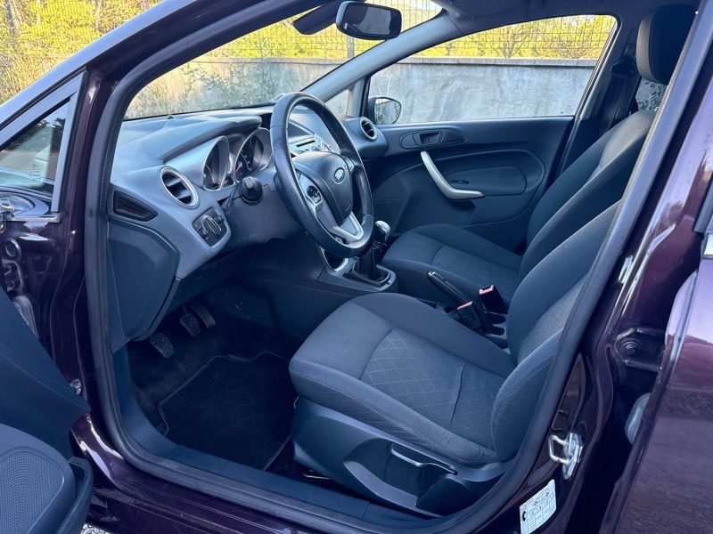 FORD FIESTA 1.4 TDCI 68 ch Ambiente 5 portes