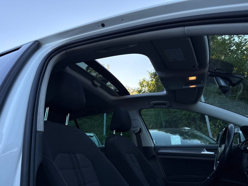 VOLKSWAGEN GOLF VII 2013