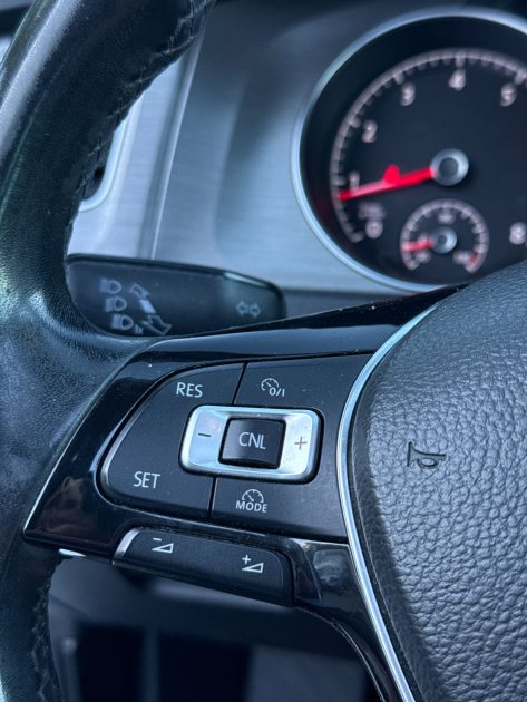 VOLKSWAGEN GOLF VII 2013