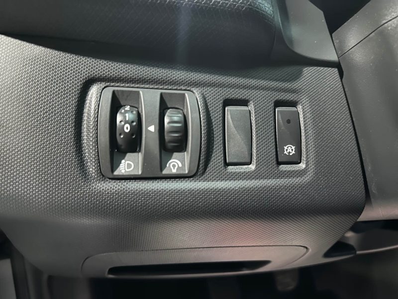 RENAULT CLIO IV Expression 90g dCi 90 Energy eco2 