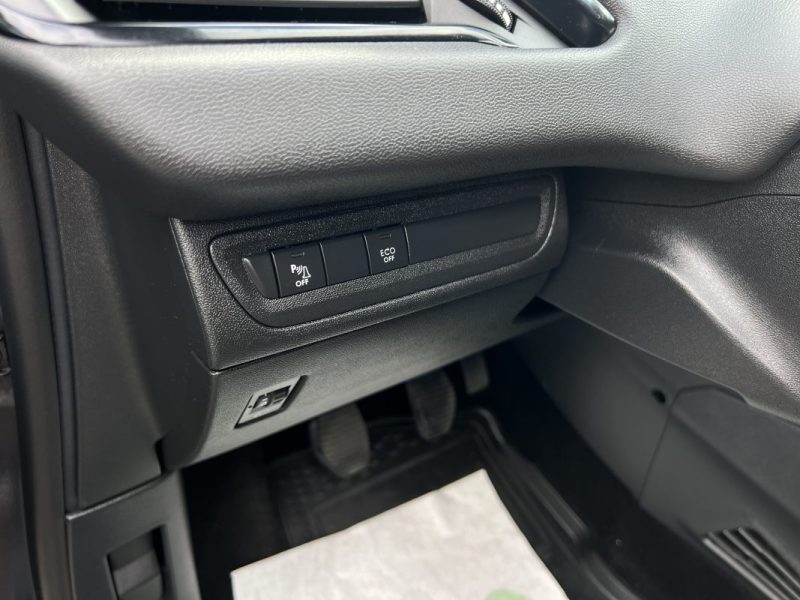 PEUGEOT 208 PHASE 2 II 1.2 82 Cv ECRAN TACTILE / 5 PORTES 49 100 Kms CRIT AIR 1 - GARANTIE 1 AN