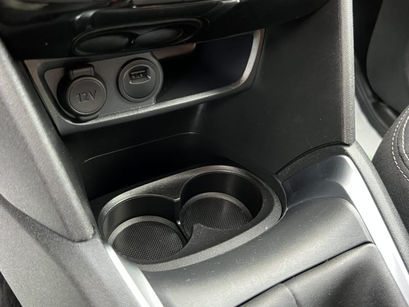 PEUGEOT 208 PHASE 2 II 1.2 82 Cv ECRAN TACTILE / 5 PORTES 49 100 Kms CRIT AIR 1 - GARANTIE 1 AN