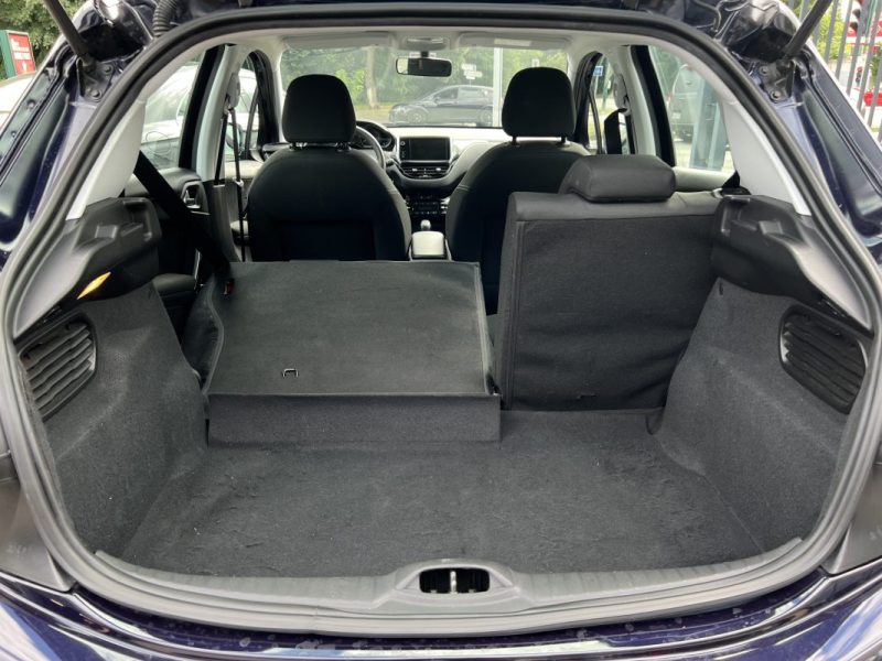 PEUGEOT 208 PHASE 2 II 1.2 82 Cv ECRAN TACTILE / 5 PORTES 49 100 Kms CRIT AIR 1 - GARANTIE 1 AN
