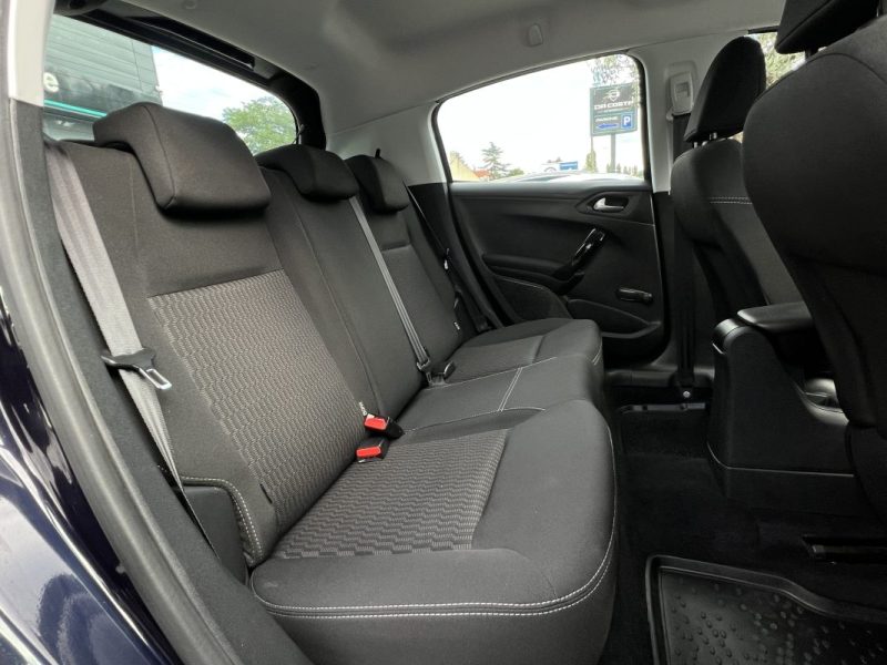 PEUGEOT 208 PHASE 2 II 1.2 82 Cv ECRAN TACTILE / 5 PORTES 49 100 Kms CRIT AIR 1 - GARANTIE 1 AN
