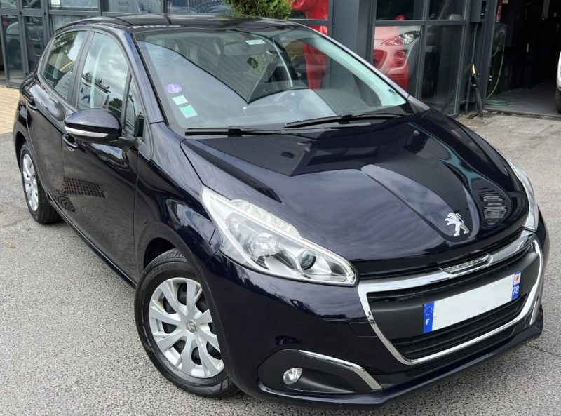 PEUGEOT 208 PHASE 2 II 1.2 82 Cv ECRAN TACTILE / 5 PORTES 49 100 Kms CRIT AIR 1 - GARANTIE 1 AN