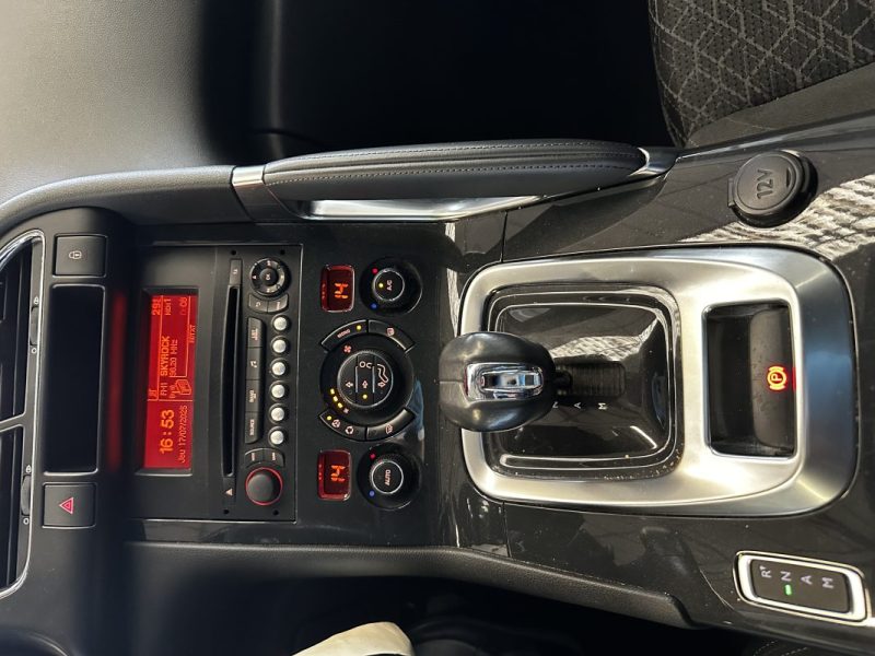 PEUGEOT 3008 2.0 e-hdi Hybrid + Elec ETG6 163cv