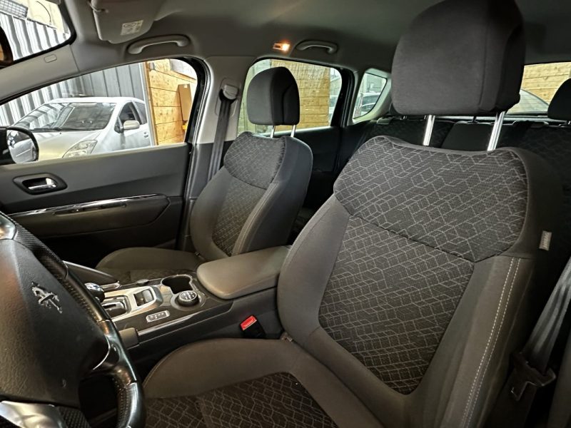 PEUGEOT 3008 2.0 e-hdi Hybrid + Elec ETG6 163cv