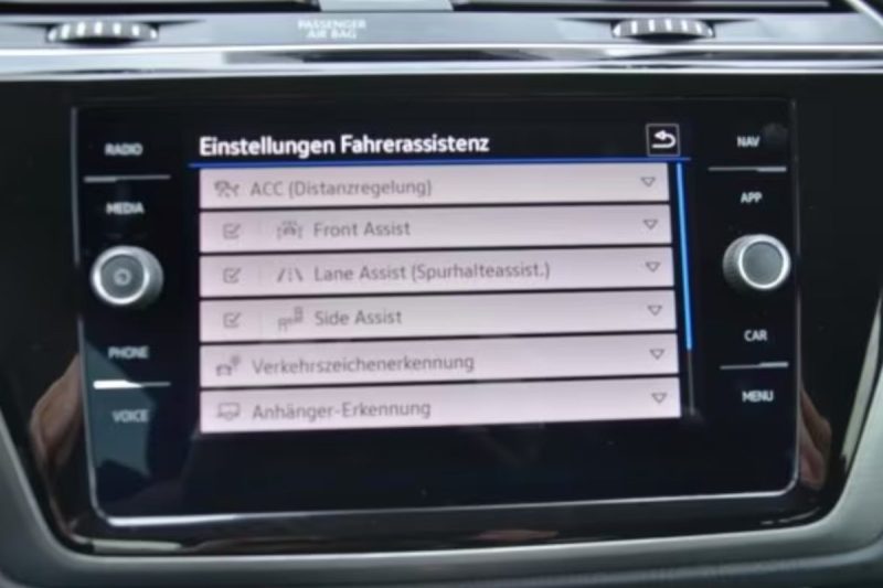 Volkswagen Touran 2.0 TDI Comfortline 150ch 2023 REF 214