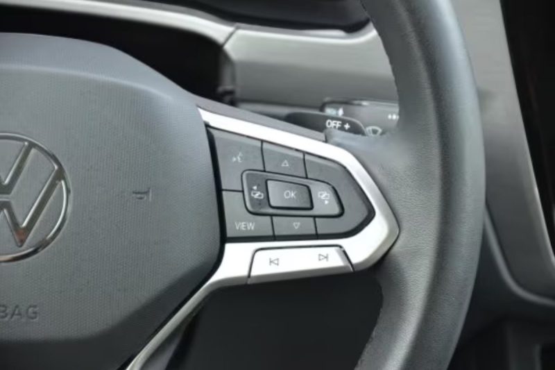 Volkswagen Touran 2.0 TDI Comfortline 150ch 2023 REF 214