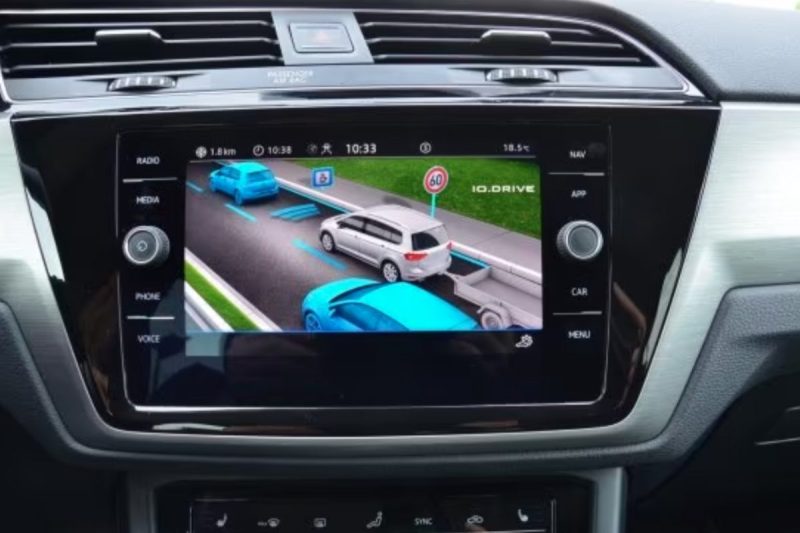 Volkswagen Touran 2.0 TDI Comfortline 150ch 2023 REF 214