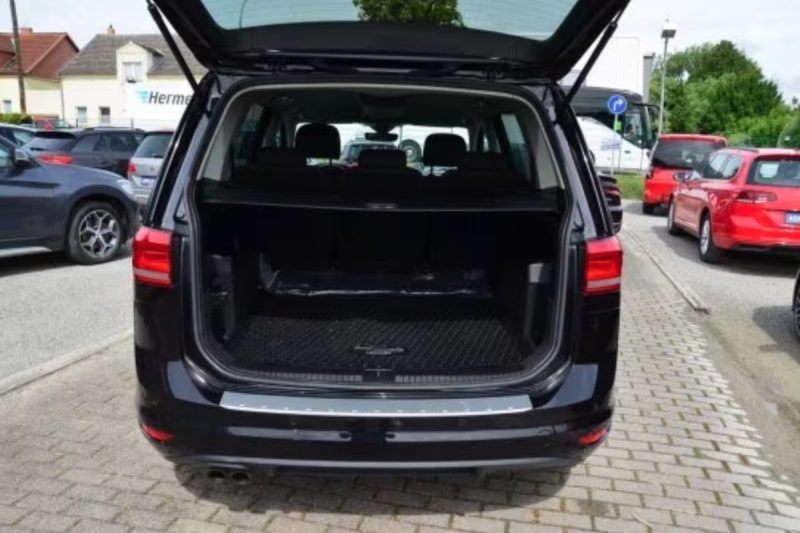 Volkswagen Touran 2.0 TDI Comfortline 150ch 2023 REF 214