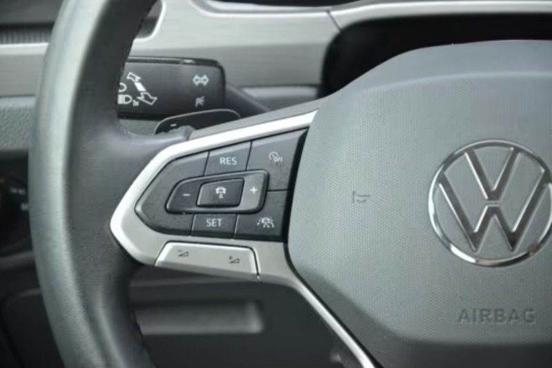 Volkswagen Touran 2.0 TDI Comfortline 150ch 2023 REF 214