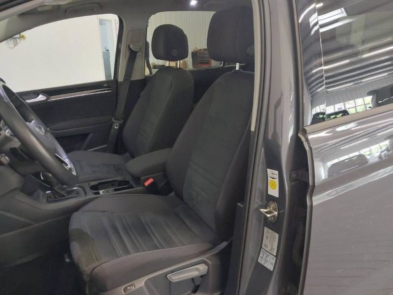 Volkswagen Touran Comfortline 2.0 TDI 150ch 2023 REF 215