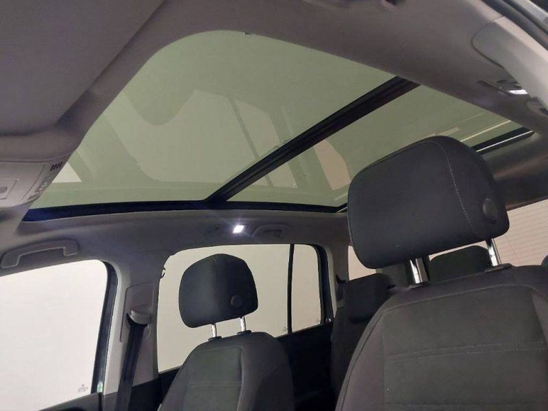 Volkswagen Touran Comfortline 2.0 TDI 150ch 2023 REF 215