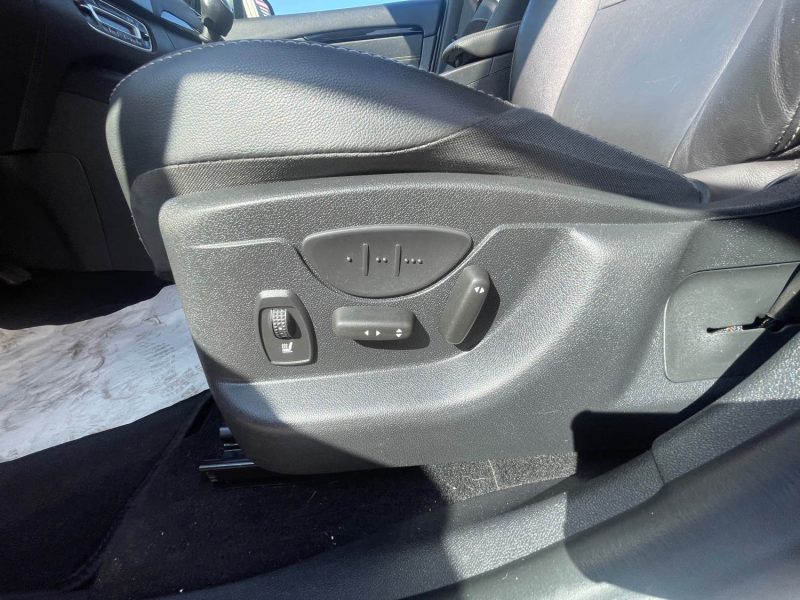 RENAULT SCENIC 3 PHASE 3 LOUNGE 1.2 TCE 130CV CRIT'AIR 1 2015