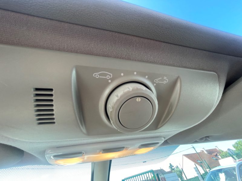 RENAULT SCENIC 3 PHASE 3 LOUNGE 1.2 TCE 130CV CRIT'AIR 1 2015