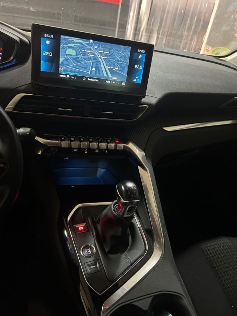 PEUGEOT 5008 1.5 HDi 130ch TVA RÉCUPÉRABLE