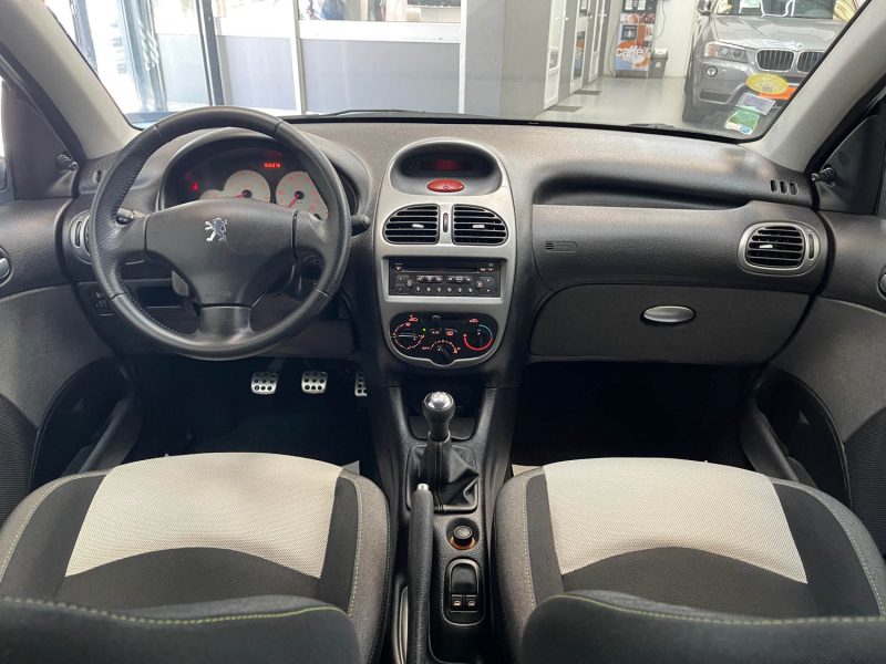 PEUGEOT 206 SEULEMENT 26000KMS 1.4 75ch XBOX 360 1ERE MAIN GARANTIE 12 MOIS, HISTORIQUE COMPLET