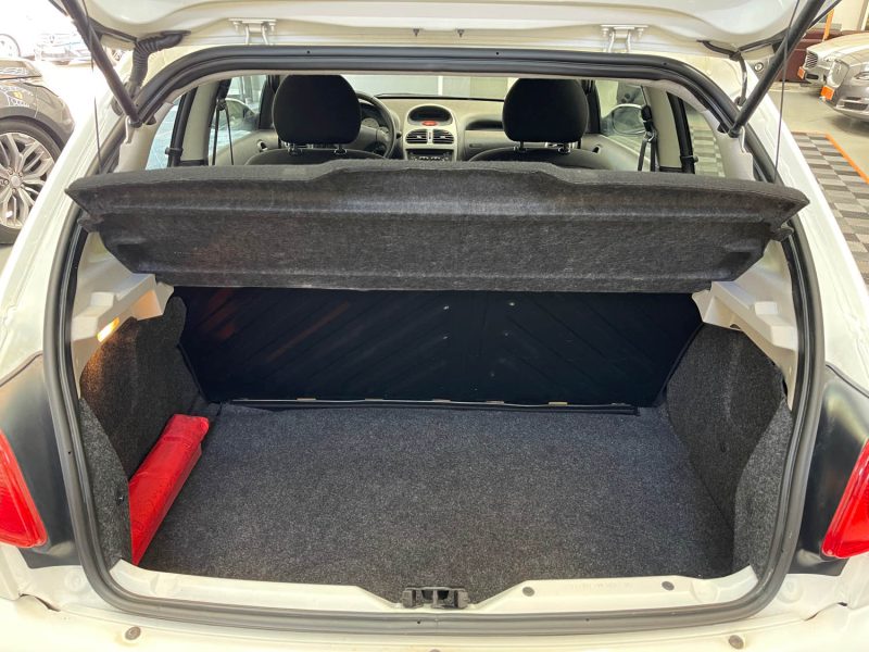 PEUGEOT 206 SEULEMENT 26000KMS 1.4 75ch XBOX 360 1ERE MAIN GARANTIE 12 MOIS, HISTORIQUE COMPLET