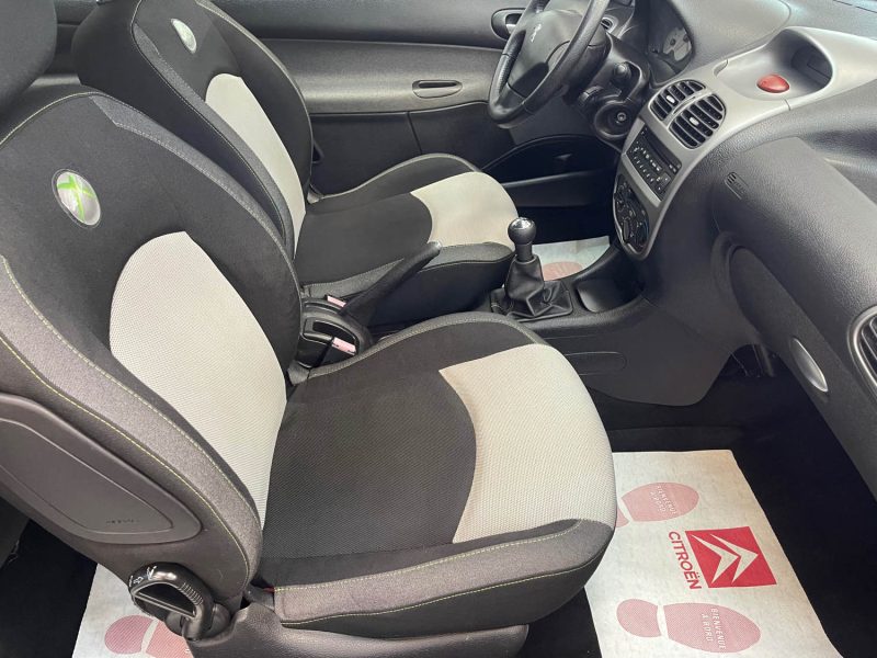 PEUGEOT 206 SEULEMENT 26000KMS 1.4 75ch XBOX 360 1ERE MAIN GARANTIE 12 MOIS, HISTORIQUE COMPLET