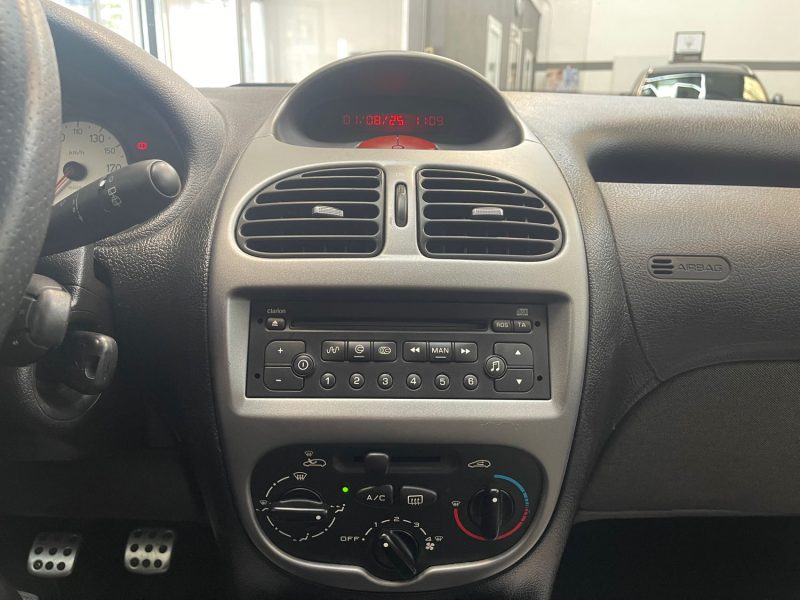 PEUGEOT 206 SEULEMENT 26000KMS 1.4 75ch XBOX 360 1ERE MAIN GARANTIE 12 MOIS, HISTORIQUE COMPLET