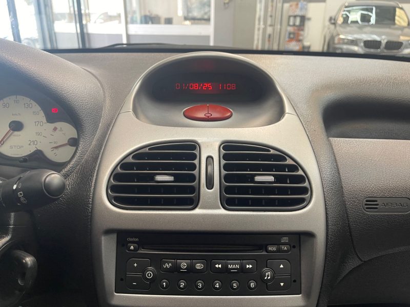 PEUGEOT 206 SEULEMENT 26000KMS 1.4 75ch XBOX 360 1ERE MAIN GARANTIE 12 MOIS, HISTORIQUE COMPLET