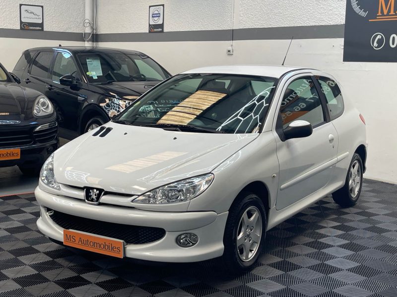 PEUGEOT 206 SEULEMENT 26000KMS 1.4 75ch XBOX 360 1ERE MAIN GARANTIE 12 MOIS, HISTORIQUE COMPLET