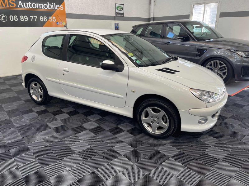 PEUGEOT 206 SEULEMENT 26000KMS 1.4 75ch XBOX 360 1ERE MAIN GARANTIE 12 MOIS, HISTORIQUE COMPLET