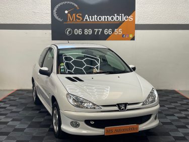 PEUGEOT 206 SEULEMENT 26000KMS 1.4 75ch XBOX 360 1ERE MAIN GARANTIE 12 MOIS, HISTORIQUE COMPLET