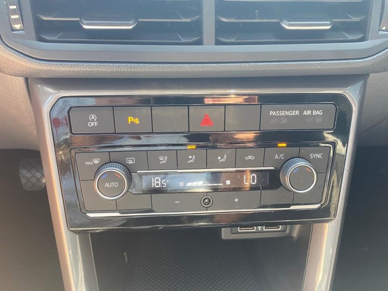 VOLKSWAGEN T-CROSS 2019