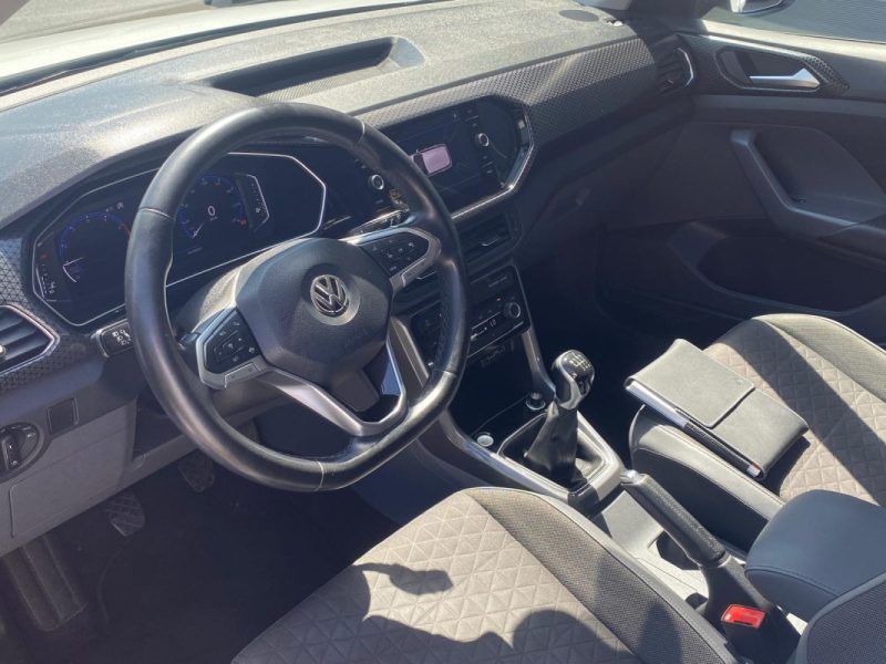 VOLKSWAGEN T-CROSS 2019