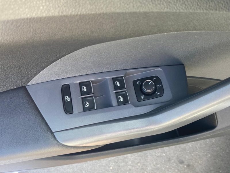 VOLKSWAGEN T-CROSS 2019