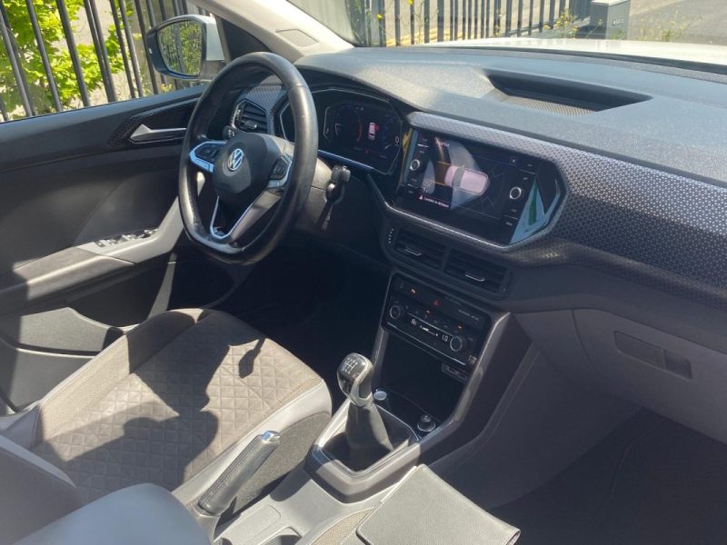 VOLKSWAGEN T-CROSS 2019