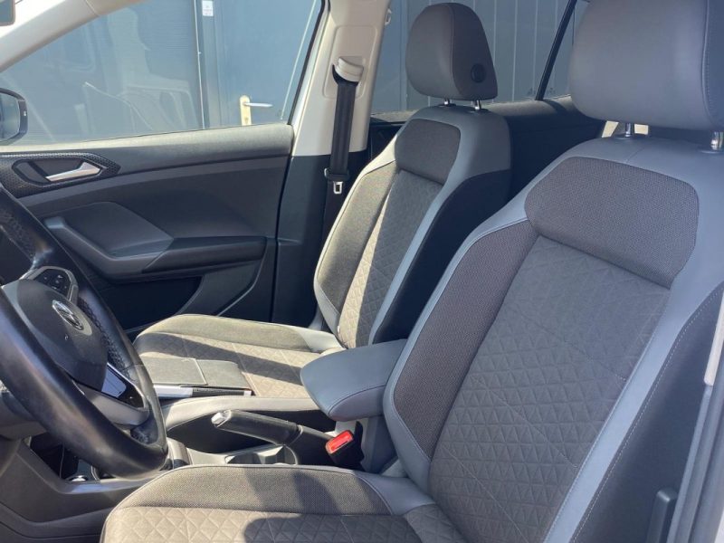 VOLKSWAGEN T-CROSS 2019