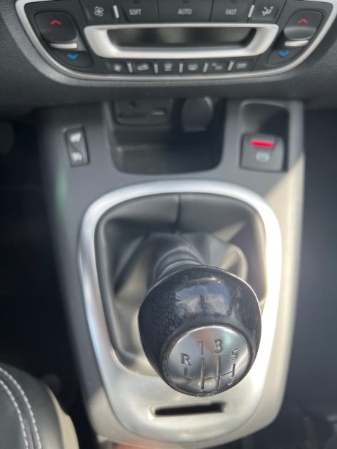 RENAULT SCENIC 2015 1.2 TCe 130ch energy Bose 