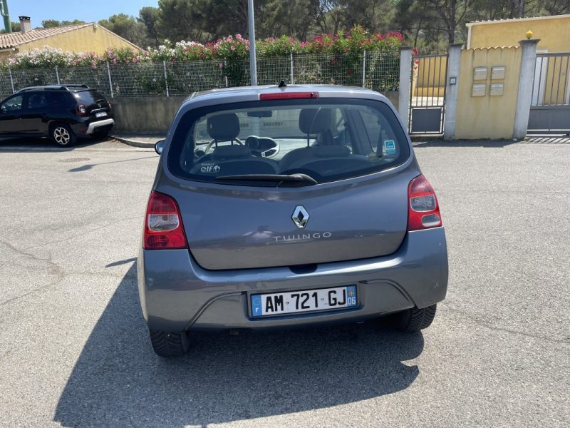 RENAULT TWINGO 2010
